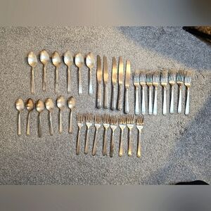 Onieda 1881 Rogers Stainless Flatware Lot